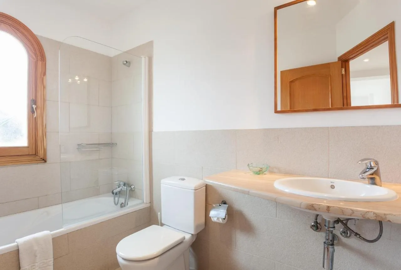El Rojo 2 Apartment Can Picafort  Spain